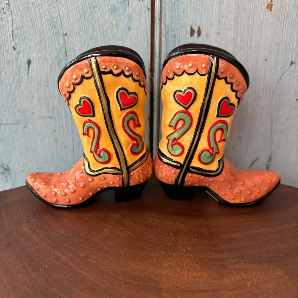 Colorful Ceramic Cowboy Boots Vintage Salt & Pepper Shakers, new in original box - Picture 8 of 10
